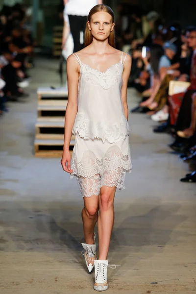 Look 2